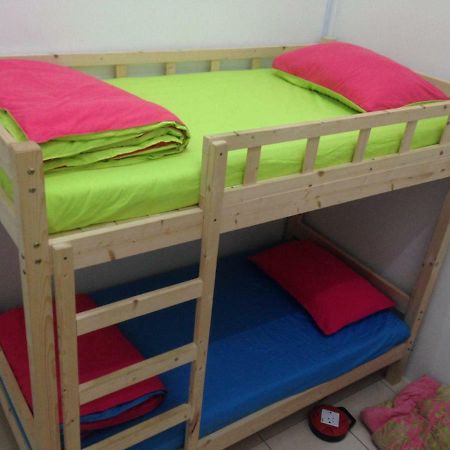 Nuha Homestay Seri Iskandar Exterior photo