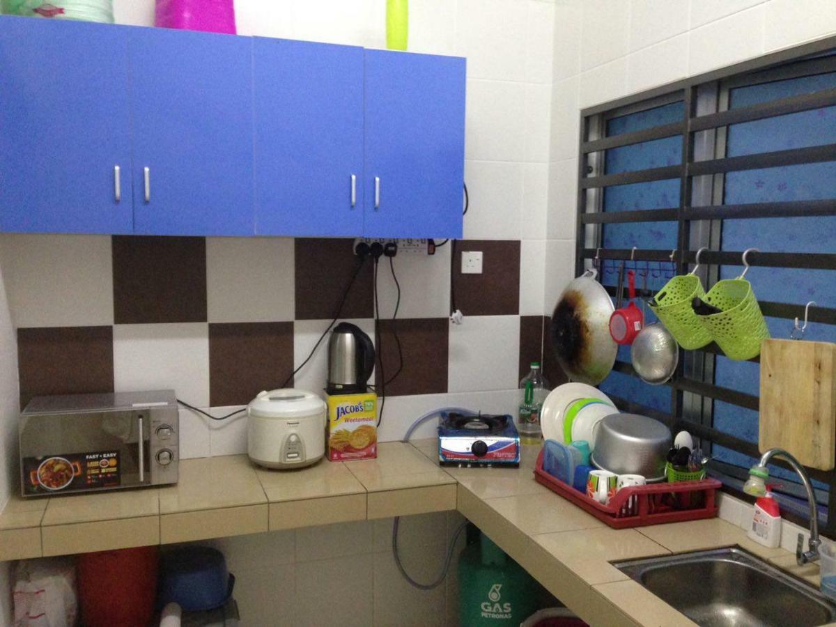 Nuha Homestay Seri Iskandar Exterior photo