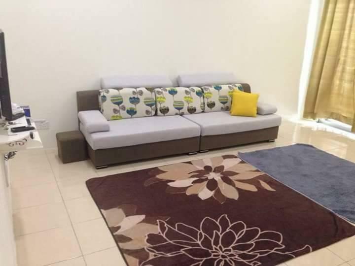 Nuha Homestay Seri Iskandar Exterior photo